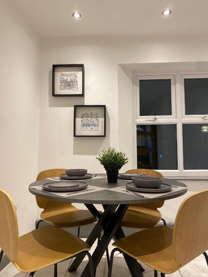 Spacious City Centre Property Lancaster Exterior foto